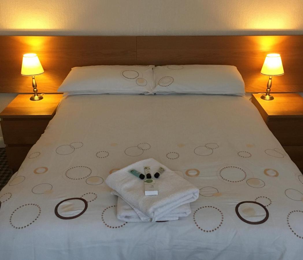 The Hawthornes Licensed Guest House Knottingley Bagian luar foto